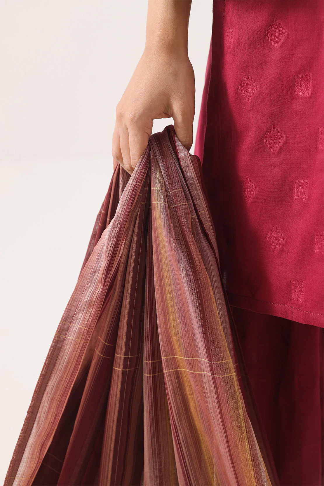 Cotton Jacquard Dupatta - Image 4