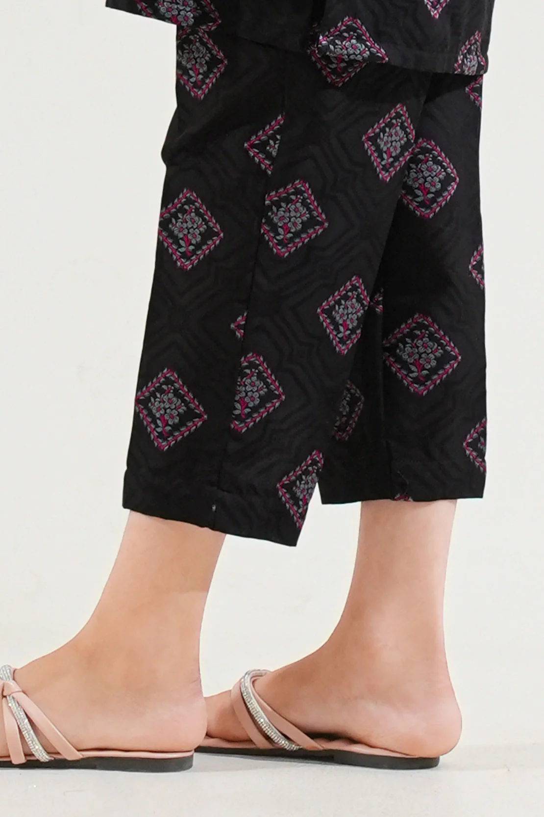Cotton Jacquard Pant For Kids - Image 2