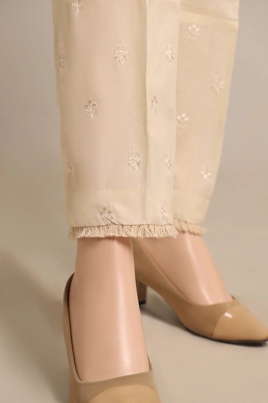 Embroidered Cotton Jacquard Pant - Image 3