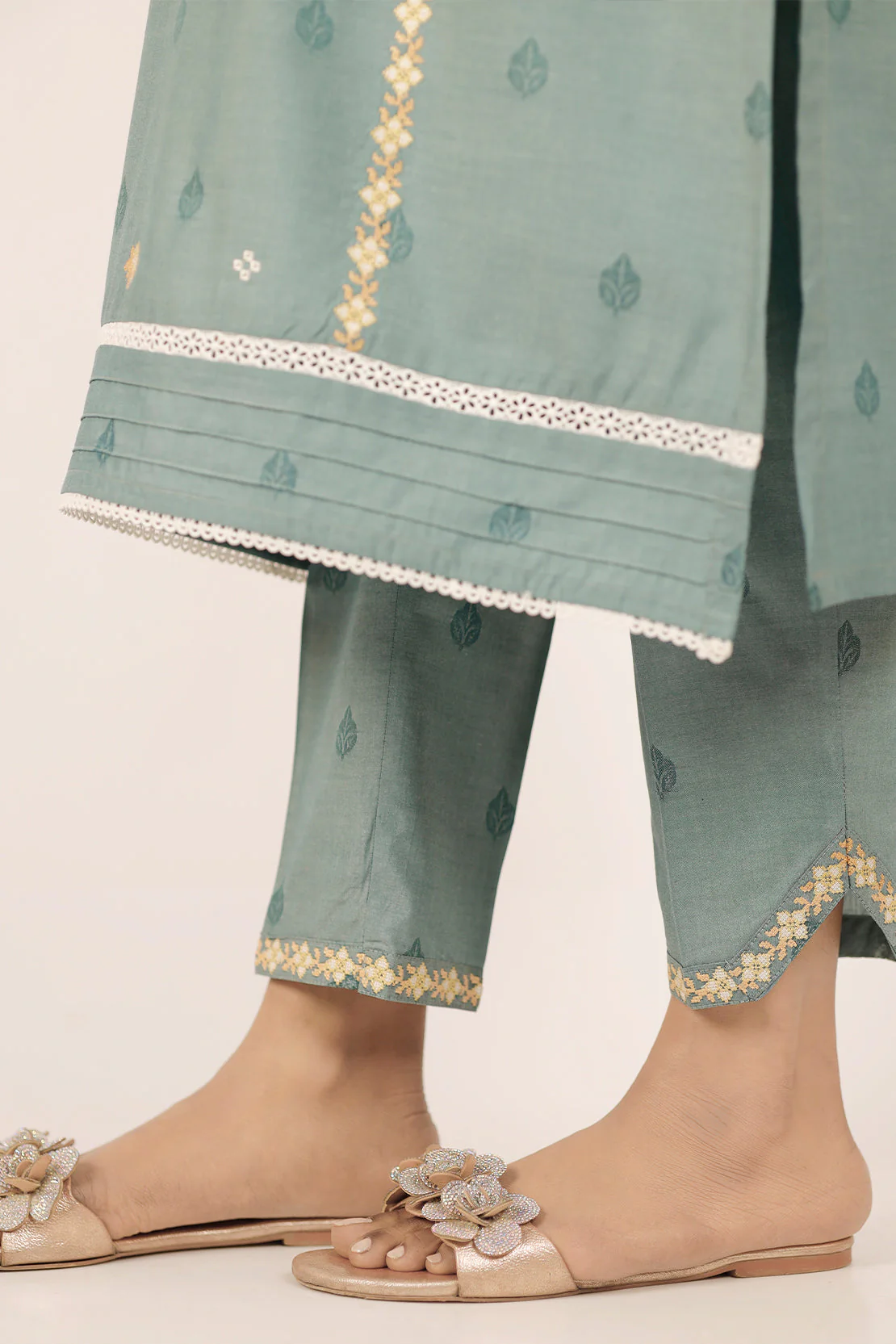 Embroidered Cotton Jacquard Stitched 2 Piece - Image 7