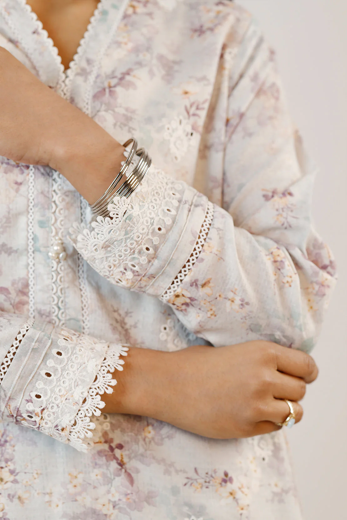 Embroidered Cotton Jacquard Stitched 3 Piece - Image 7