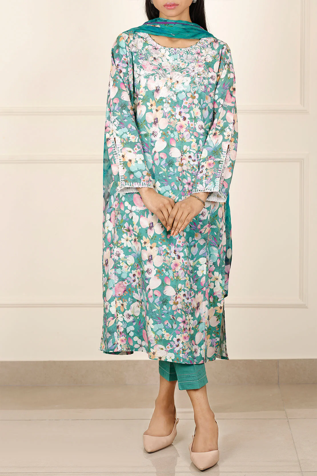Embroidered Cotton Jacquard Stitched 3 Piece - Image 3