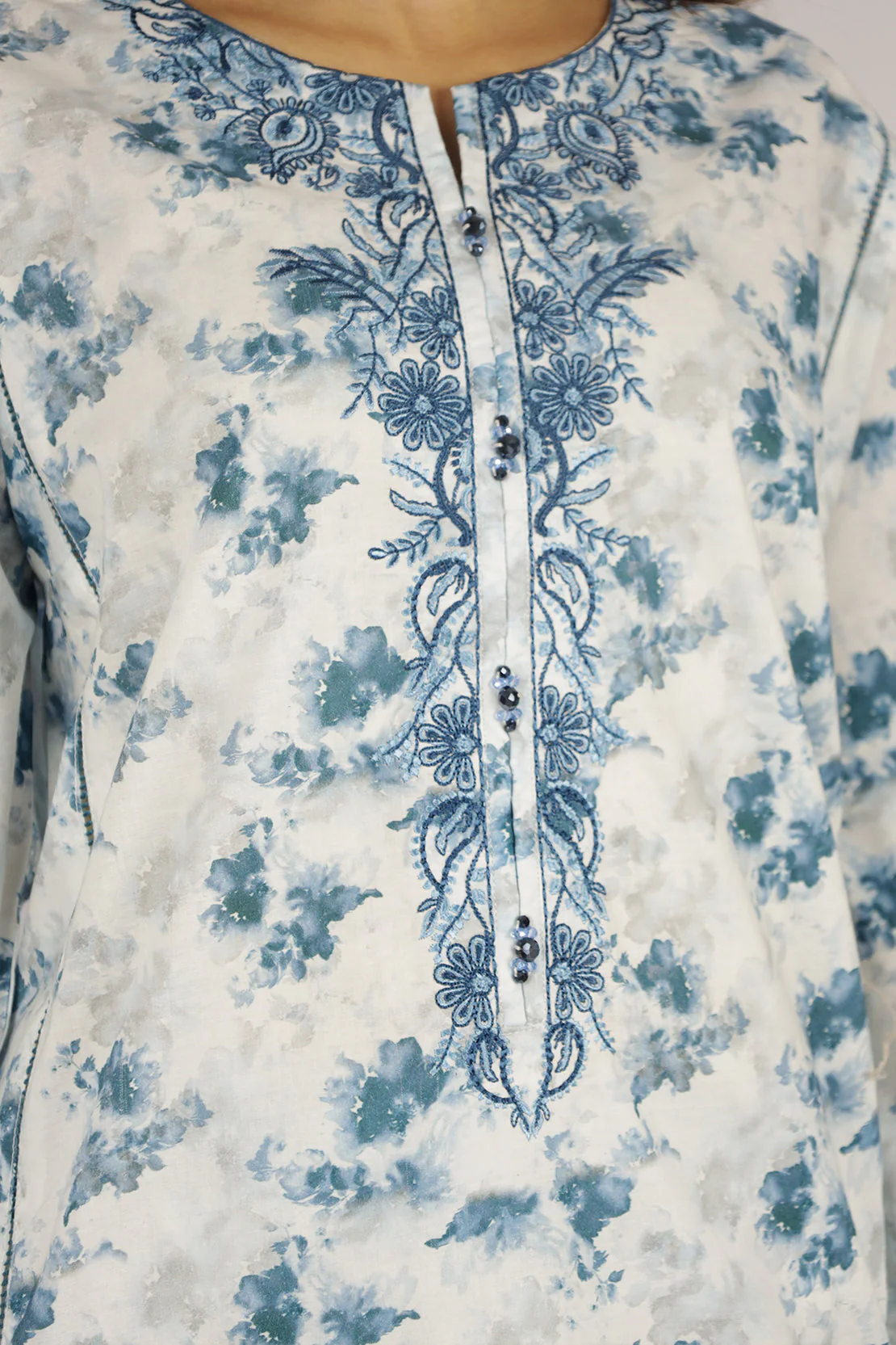 Embroidered Lawn Stitched 2 Piece (Shirt/Trouser) - Image 3