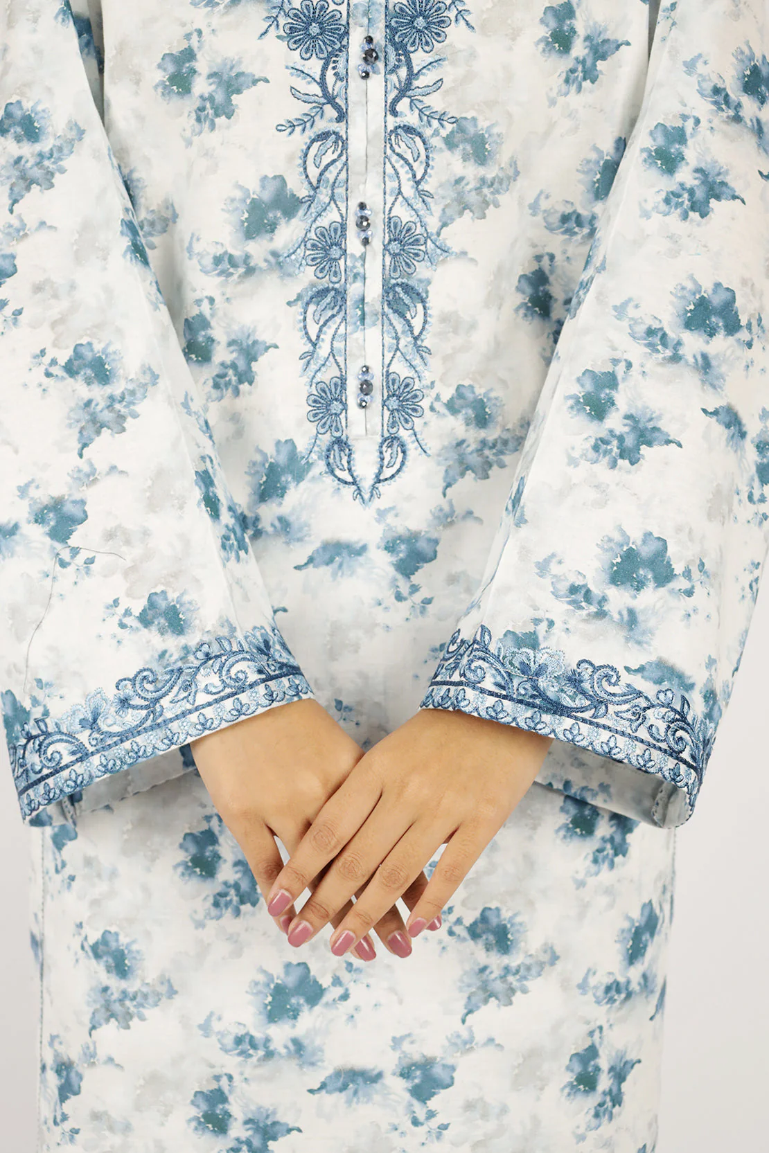 Embroidered Lawn Stitched 2 Piece (Shirt/Trouser) - Image 4