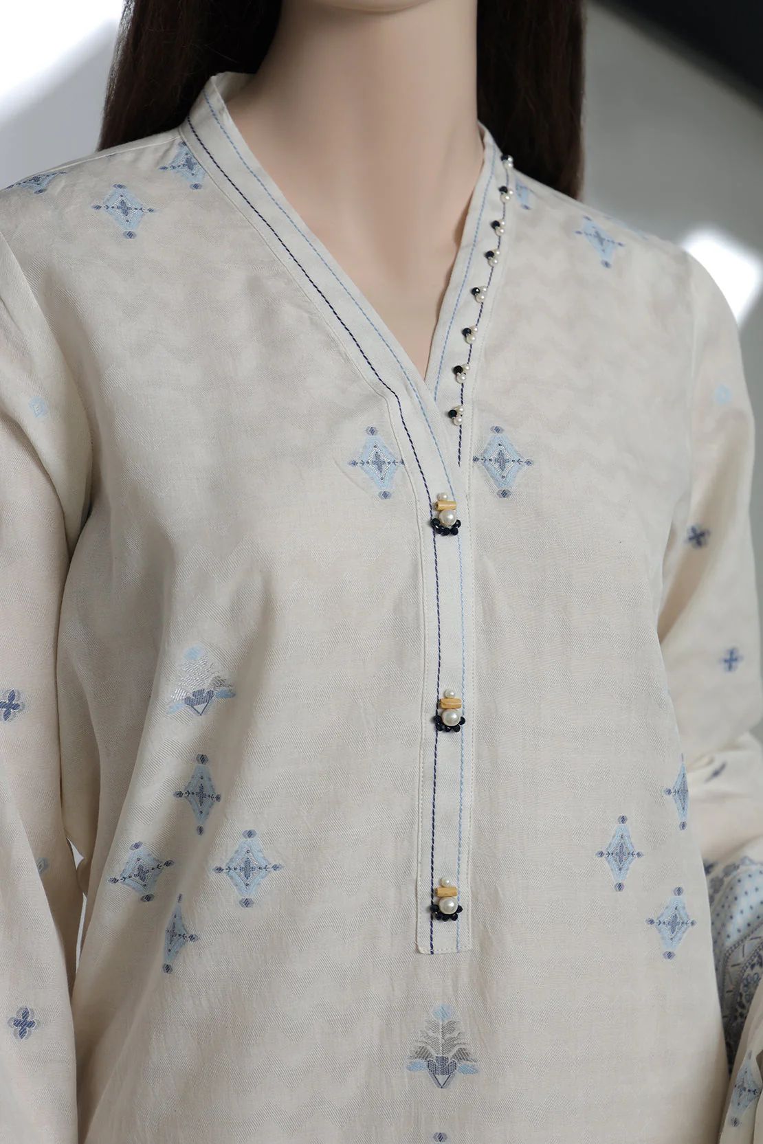 Unstitched Jacquard Cotton 3 Piece - Image 3