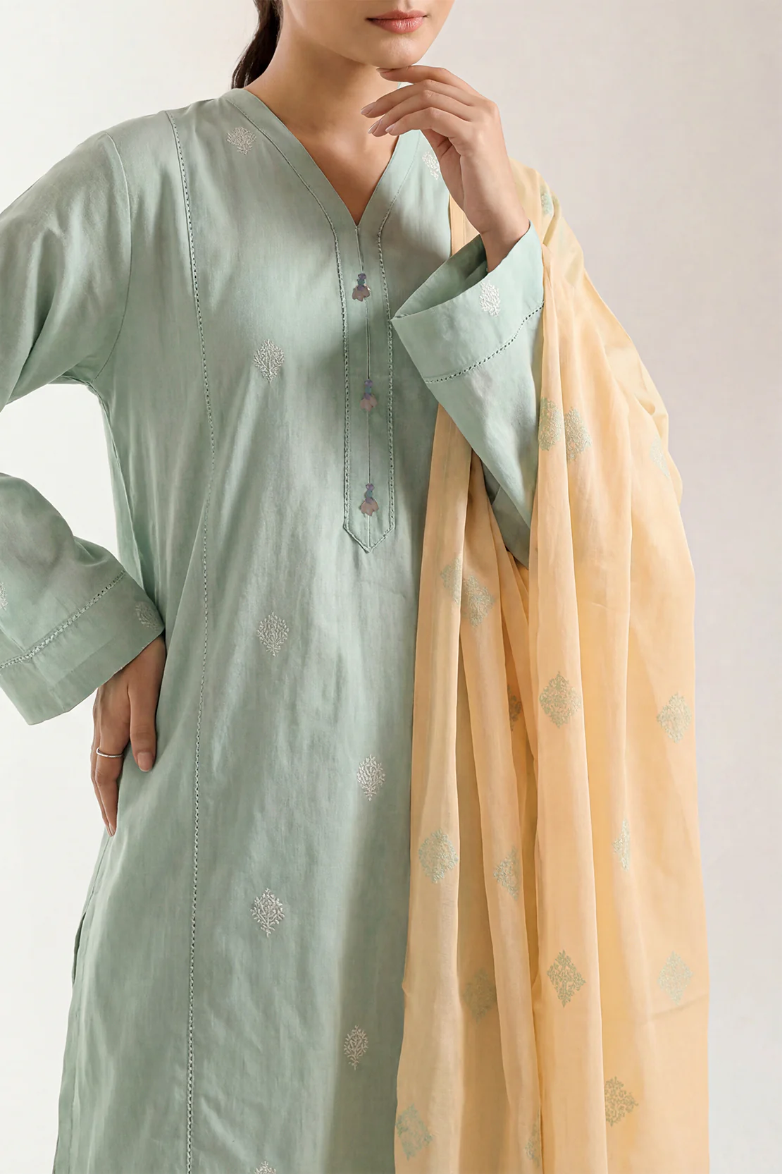 Jacquard Viscose Dupatta - Image 2