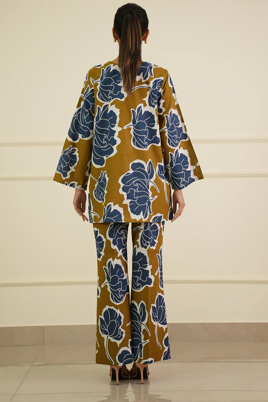 Jacquard Viscose Stitched 2 Piece (Shirt/Trouser) - Image 3