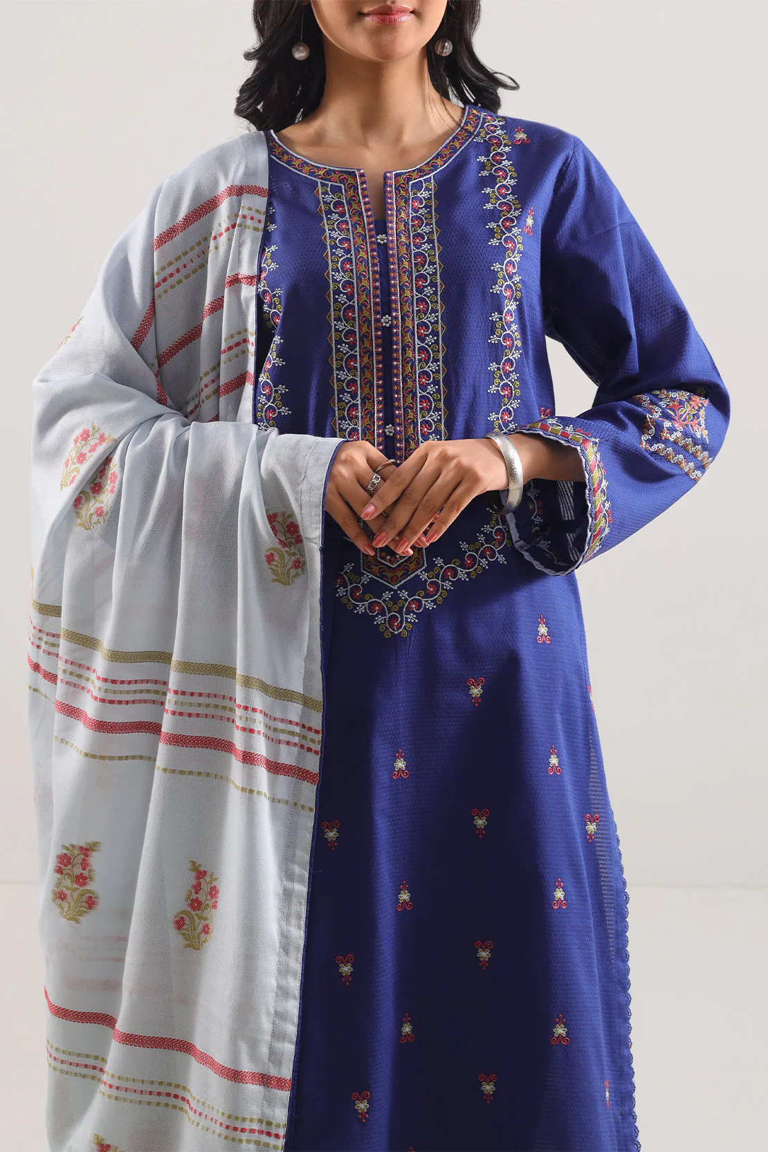 Luxury Pret Embroidered Cotton Jacquard Stitched 3 Piece - Image 3