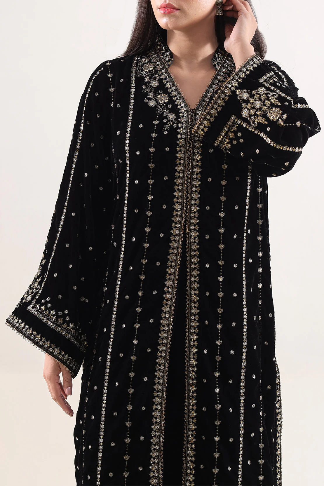 Luxury Pret Embroidered Velvet Shirt - Image 4