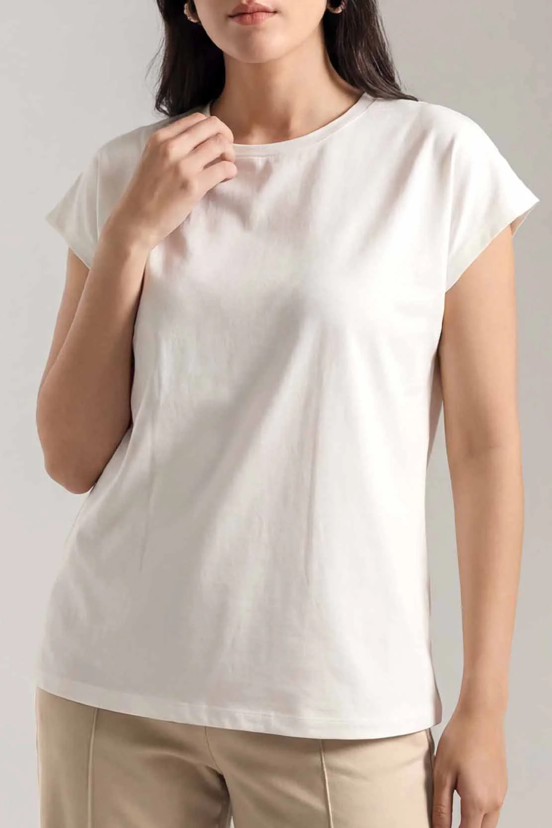 Minimal Fitted Knit Top - Image 2