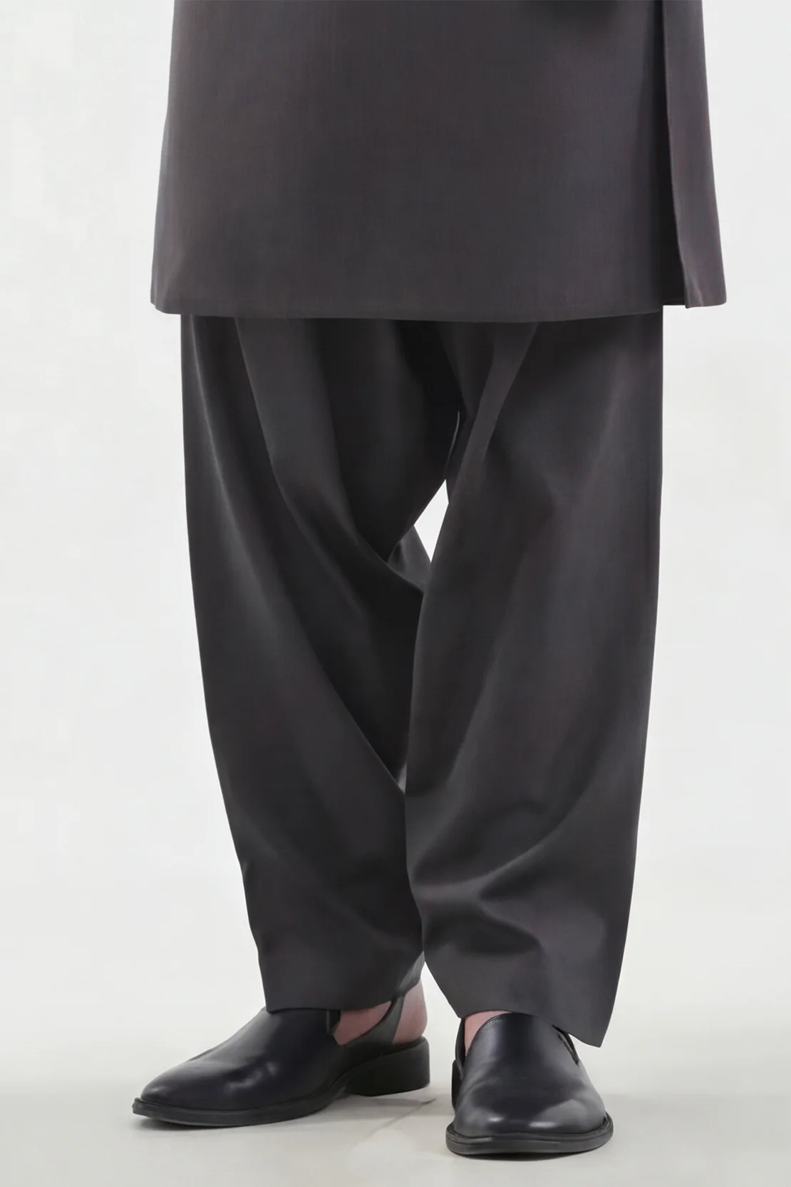 Premium Blended Wear Stitched Suit - Image 4