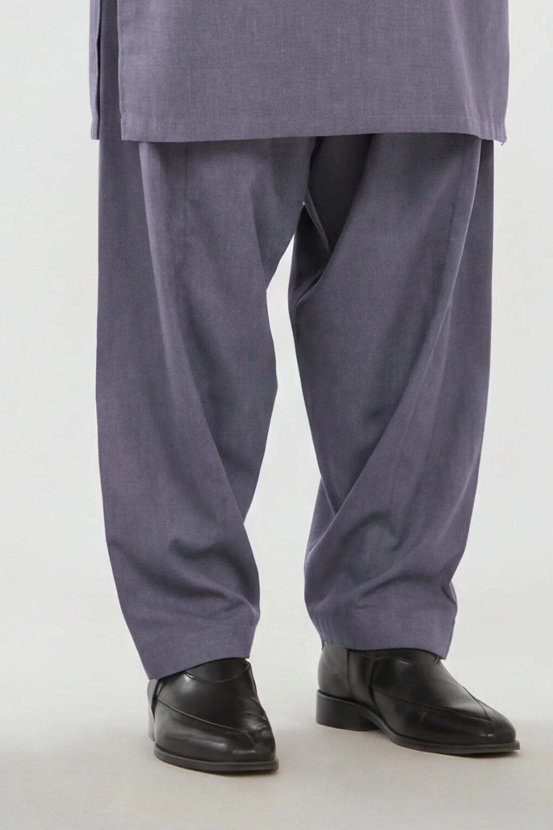 Premium Blended Wear Stitched Suit - Image 4