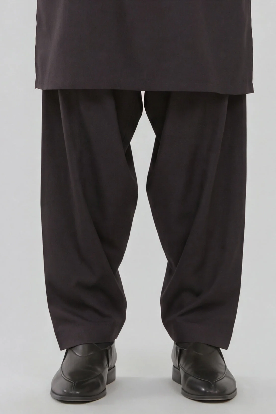 Premium Blended Wear Stitched Suit - Image 4