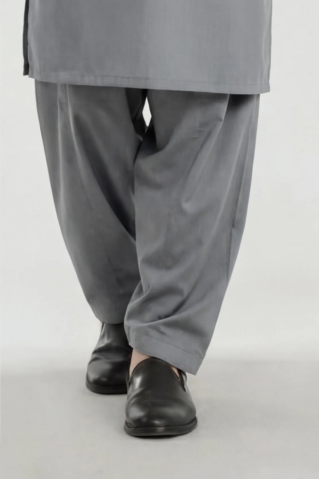 Premium Blended Wear Stitched Suit - Image 4