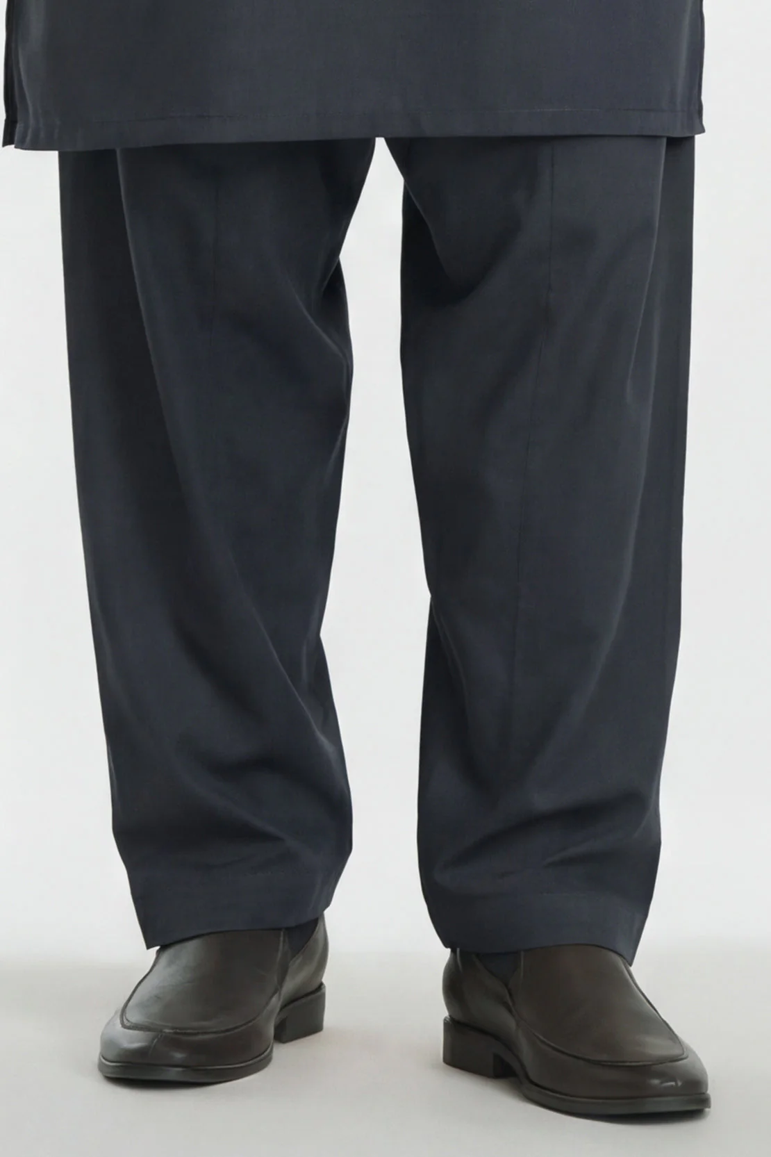 Premium Blended Wear Stitched Suit - Image 4
