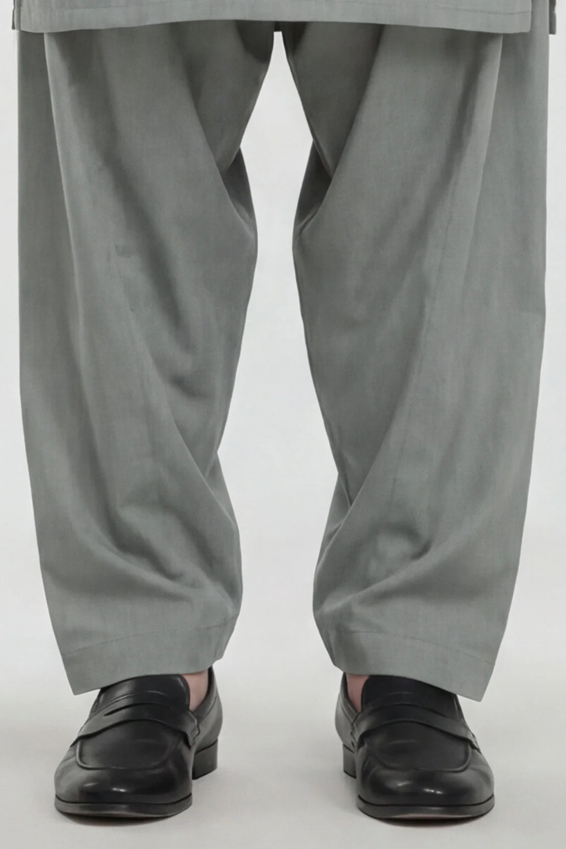 Premium Blended Wear Stitched Suit - Image 4