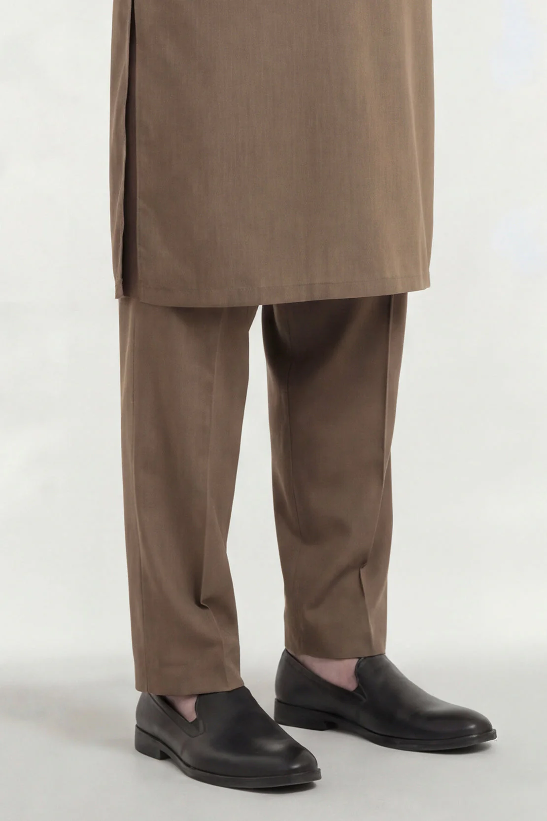 Premium Blended Wear Stitched Suit - Image 4