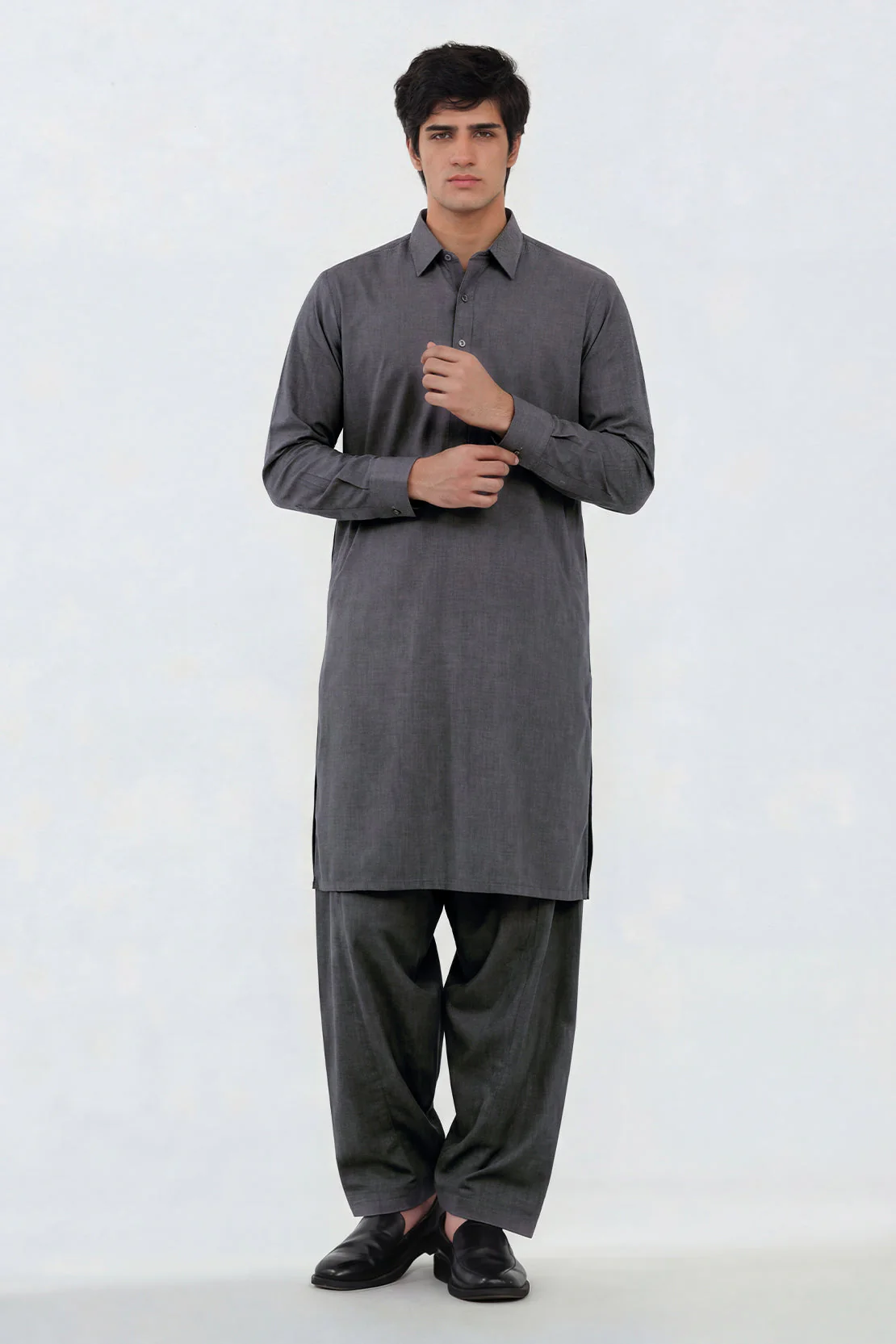 Premium Blended Wear Stitched Suit
