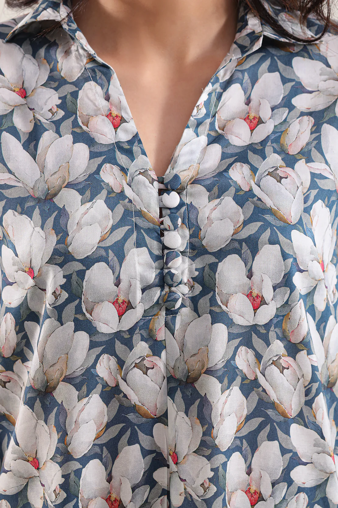 Printed Arabic Lawn Stitched 2 Piece (Shirt/Trouser) - Image 4