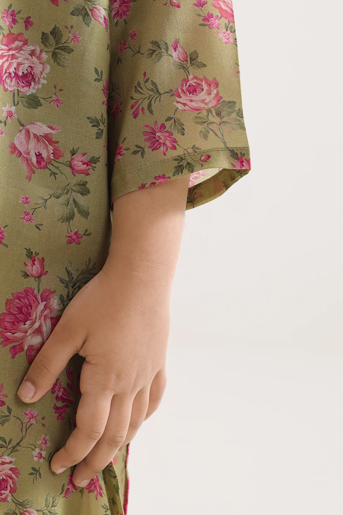 Printed Arabic Lawn Stitched 2 Piece (Shirt/Trouser)  For Kids - Image 4
