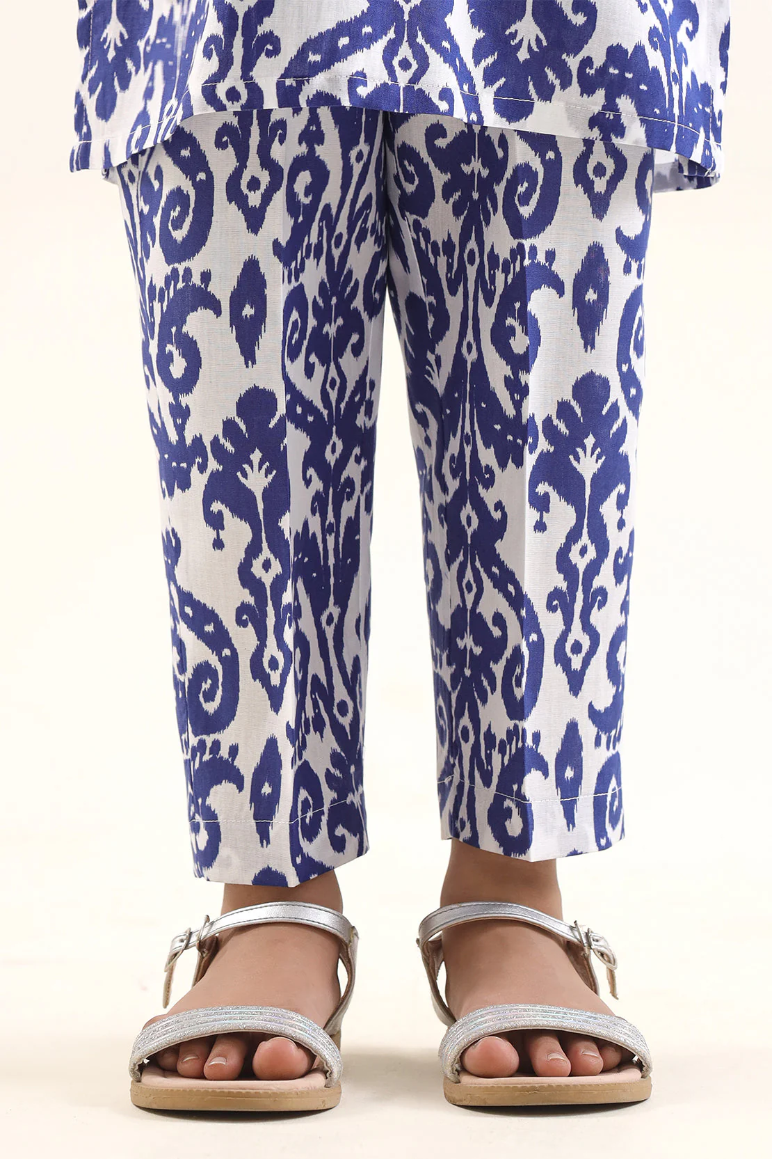 Printed Arabic Lawn Stitched 2 Piece (Shirt/Trouser) For Kids - Image 5
