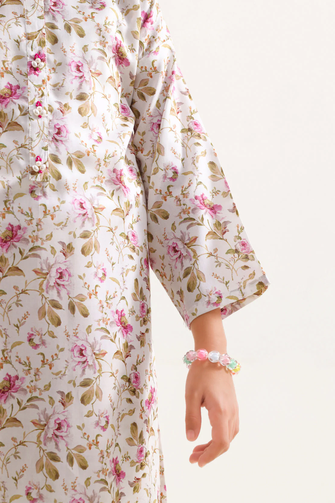 Printed Arabic Lawn Stitched 2 Piece (Shirt/Trouser) For Kids - Image 4