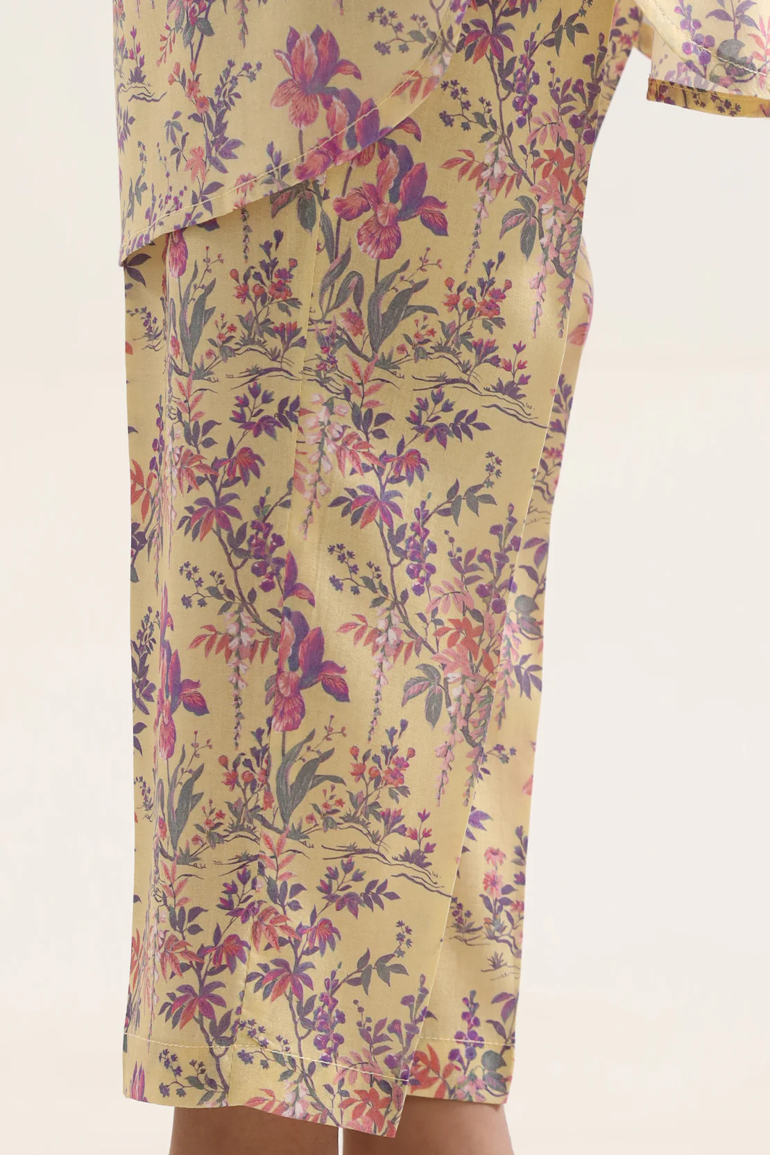 Printed Arabic Lawn Stitched 2 Piece (Shirt/Trouser) For Kids - Image 6