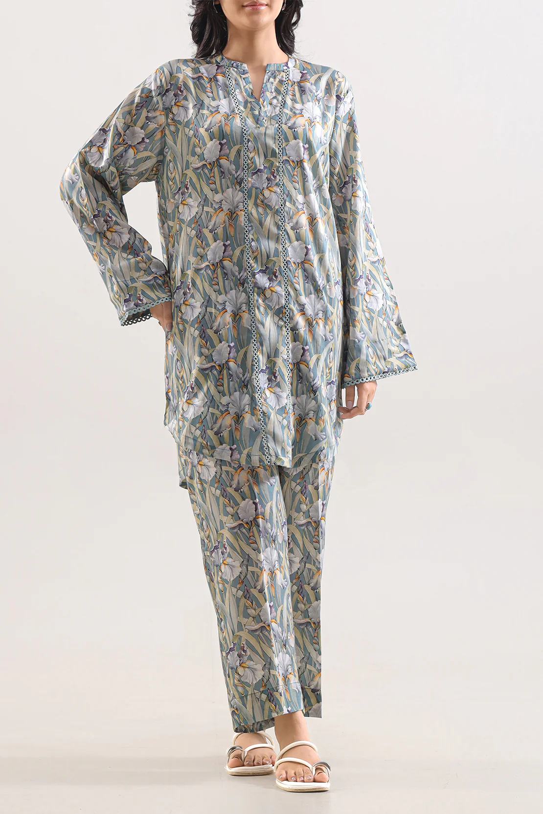 Printed Arabic Lawn Stitched 2 Piece (Shirt/Trouser) - Image 2