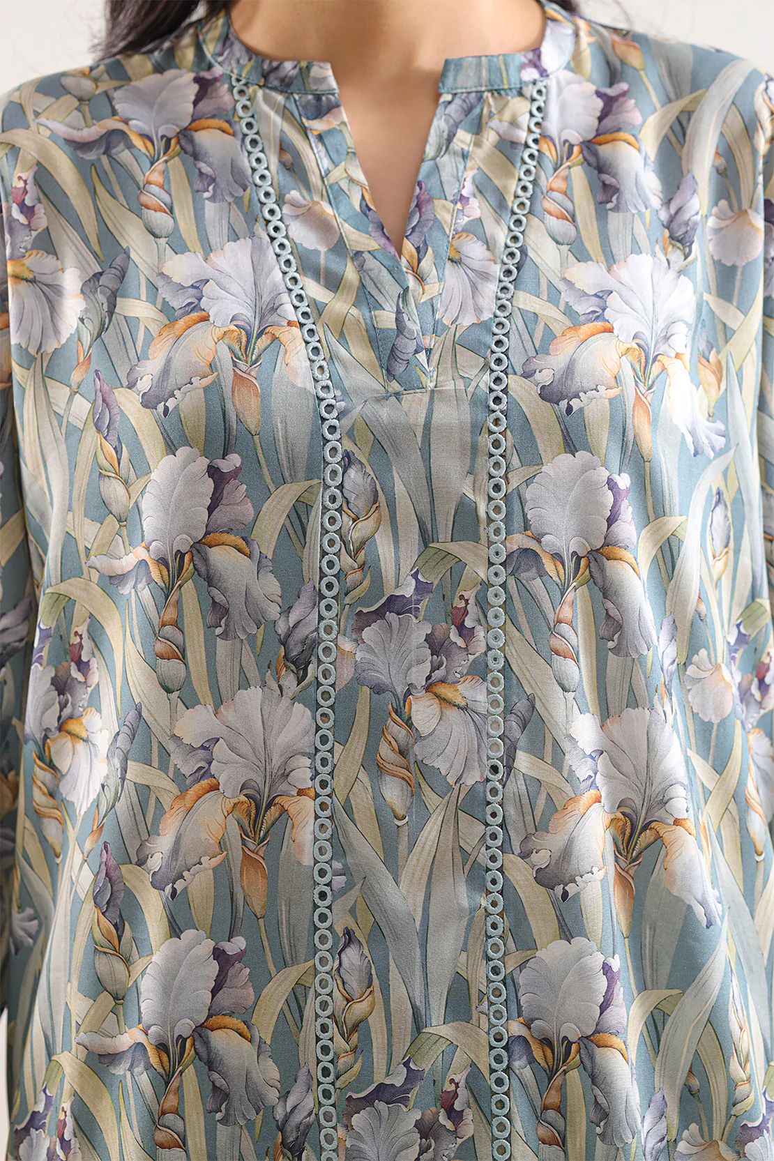 Printed Arabic Lawn Stitched 2 Piece (Shirt/Trouser) - Image 3