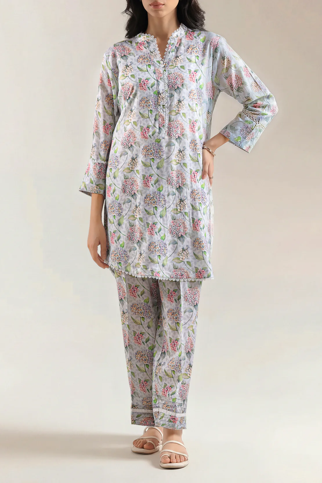 Printed Arabic Lawn Stitched 2 Piece (Shirt/Trouser)