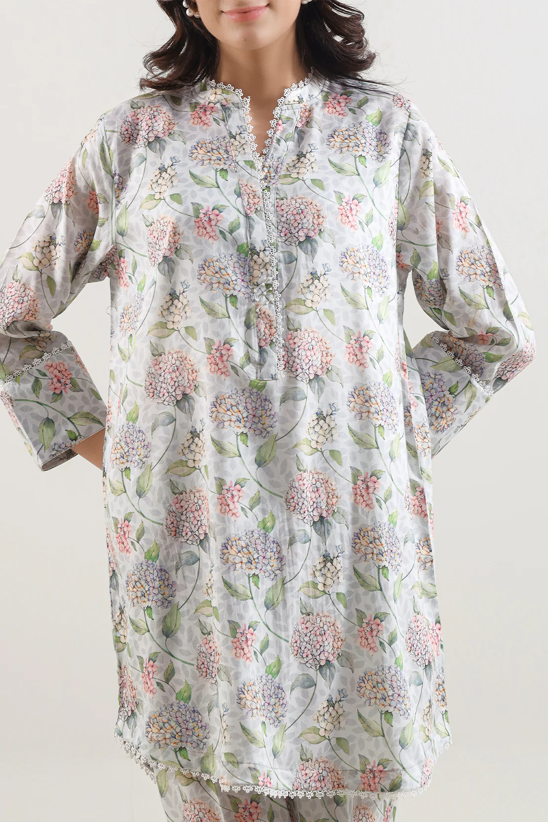 Printed Arabic Lawn Stitched 2 Piece (Shirt/Trouser) - Image 2