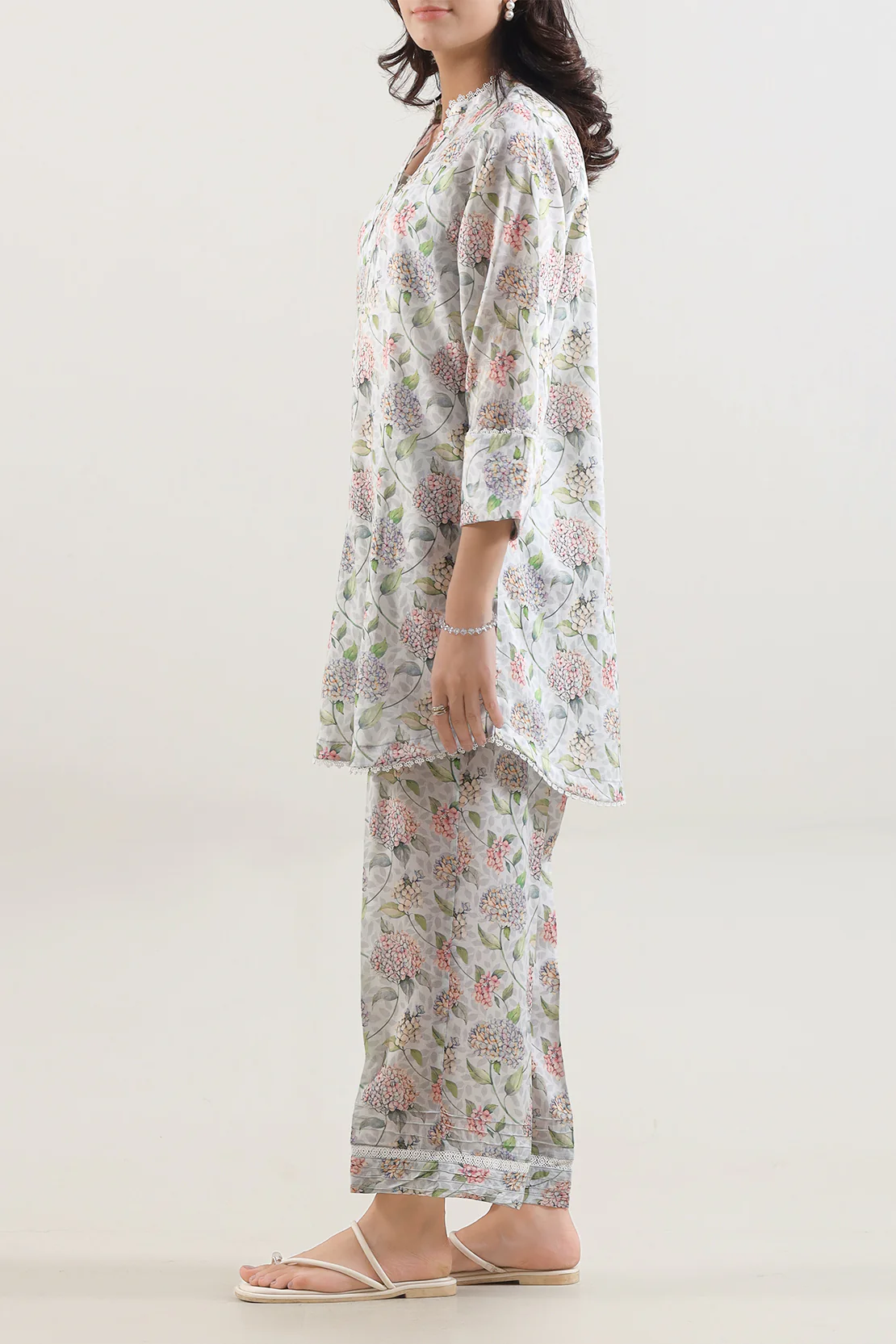 Printed Arabic Lawn Stitched 2 Piece (Shirt/Trouser) - Image 3