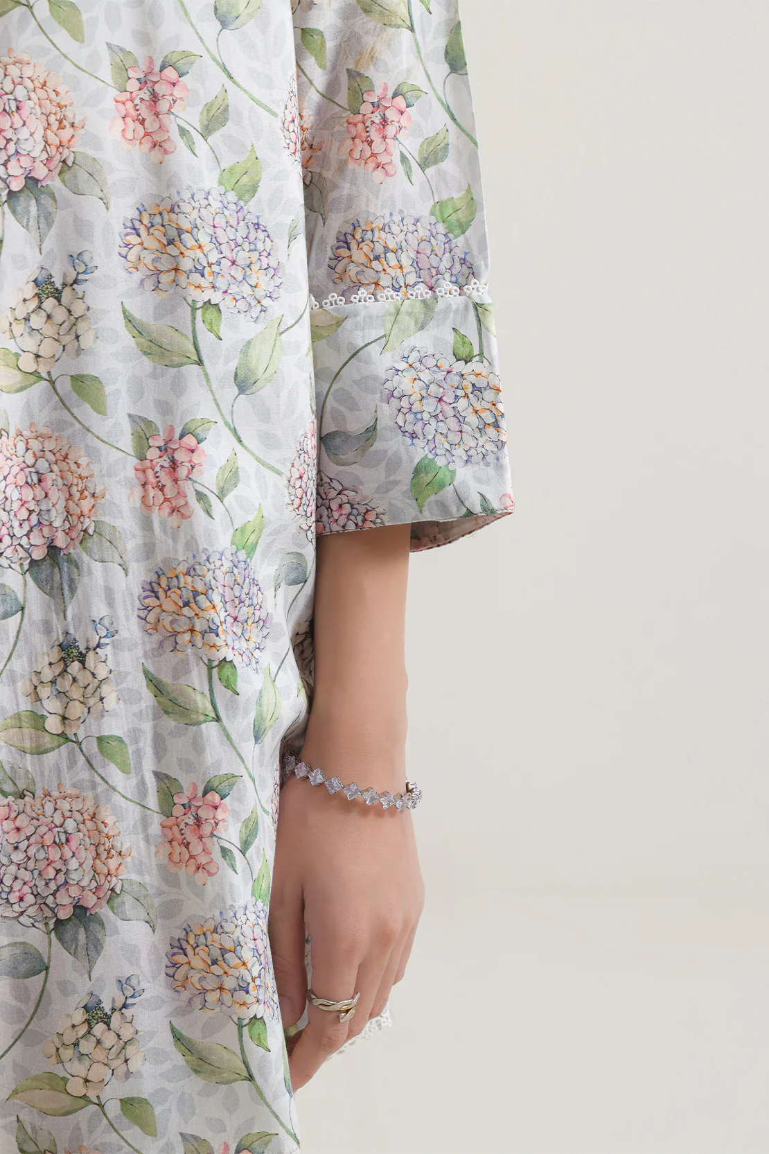 Printed Arabic Lawn Stitched 2 Piece (Shirt/Trouser) - Image 5