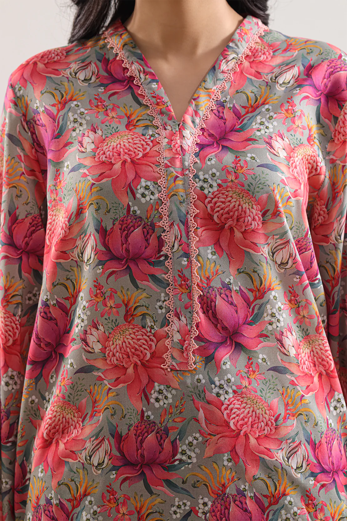 Printed Arabic Lawn Stitched 2 Piece (Shirt/Trouser) - Image 4