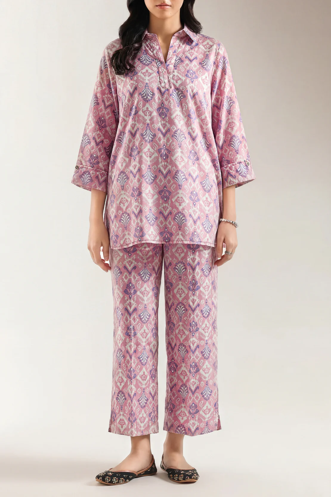 Printed Arabic Lawn Stitched 2 Piece (Shirt/Trouser)