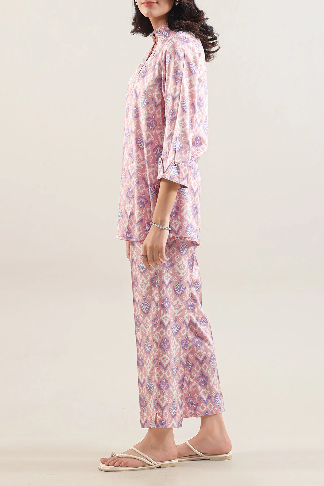Printed Arabic Lawn Stitched 2 Piece (Shirt/Trouser) - Image 2