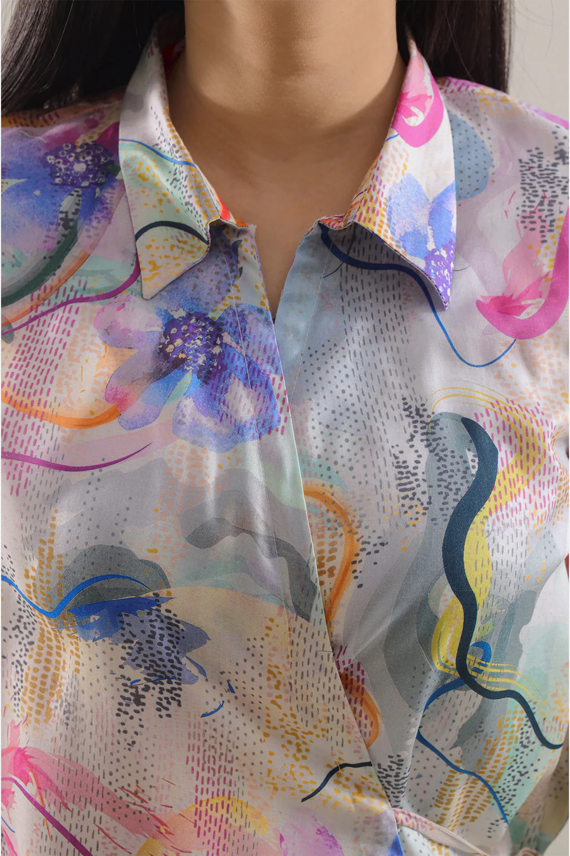 Printed Arabic Lawn Stitched 2 Piece (Shirt/Trouser) - Image 3