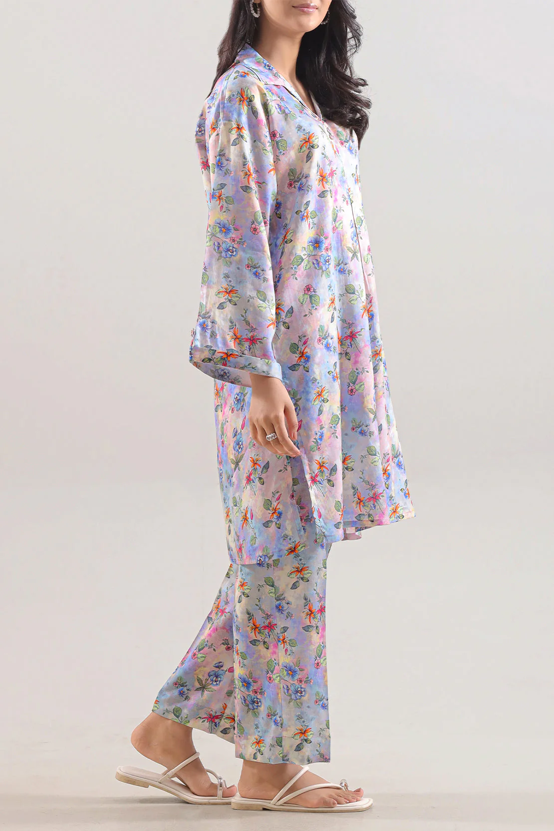 Printed Arabic Lawn Stitched 2 Piece (Shirt/Trouser) - Image 3