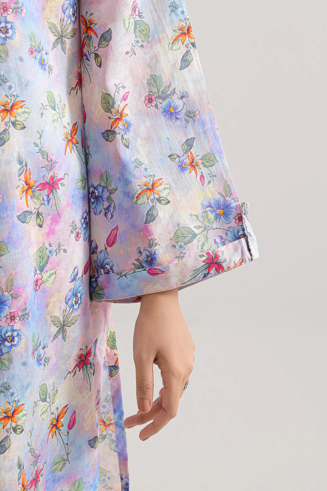 Printed Arabic Lawn Stitched 2 Piece (Shirt/Trouser) - Image 5