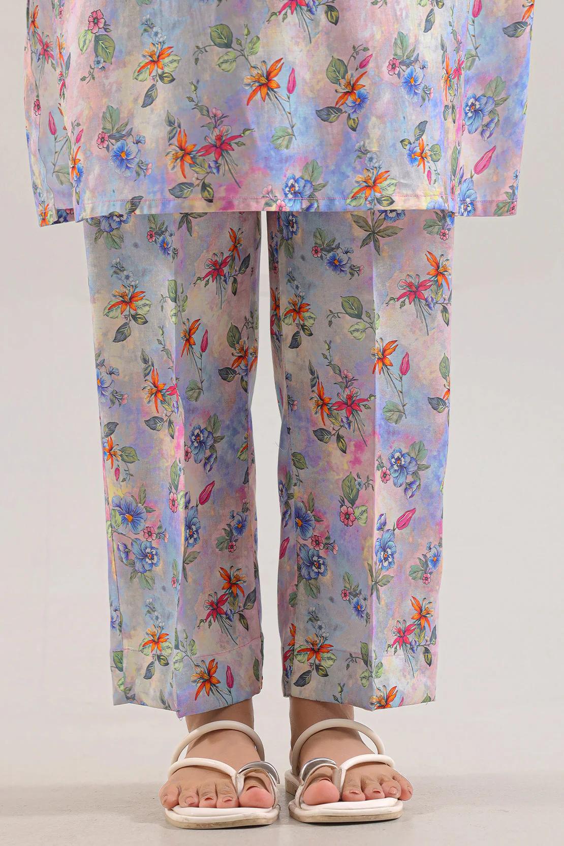 Printed Arabic Lawn Stitched 2 Piece (Shirt/Trouser) - Image 6
