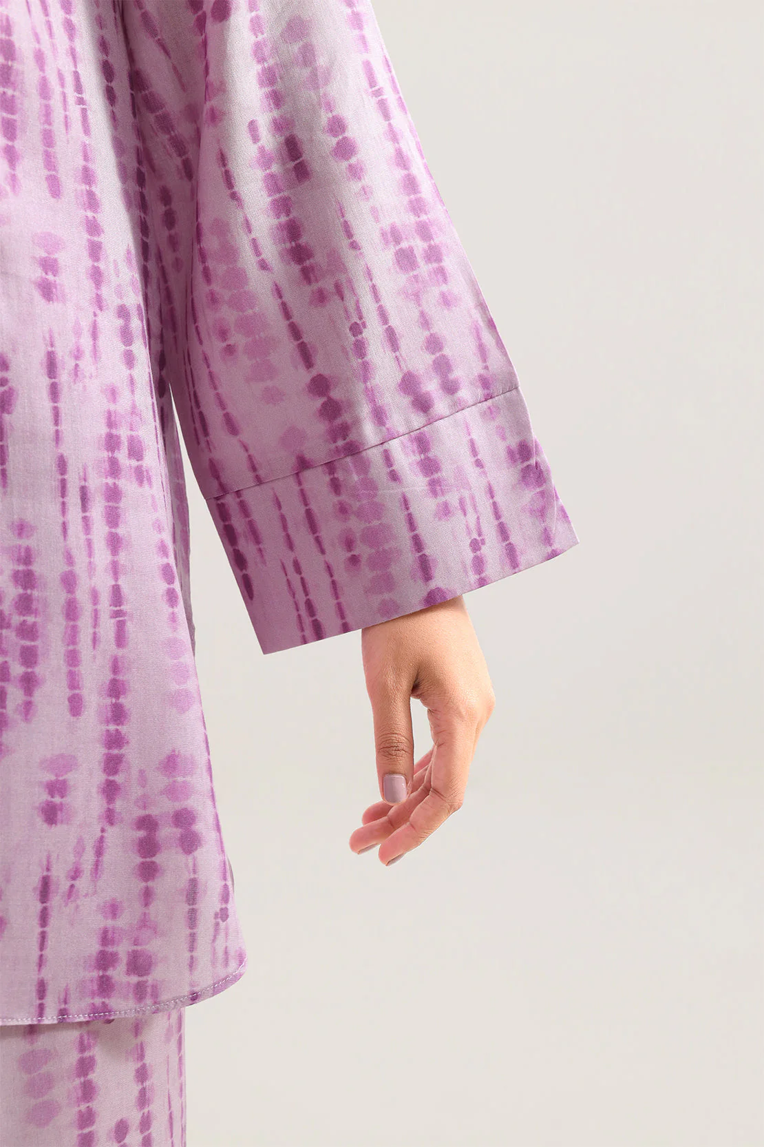 Printed Arabic Lawn Stitched 2 Piece (Shirt/Trouser) - Image 4