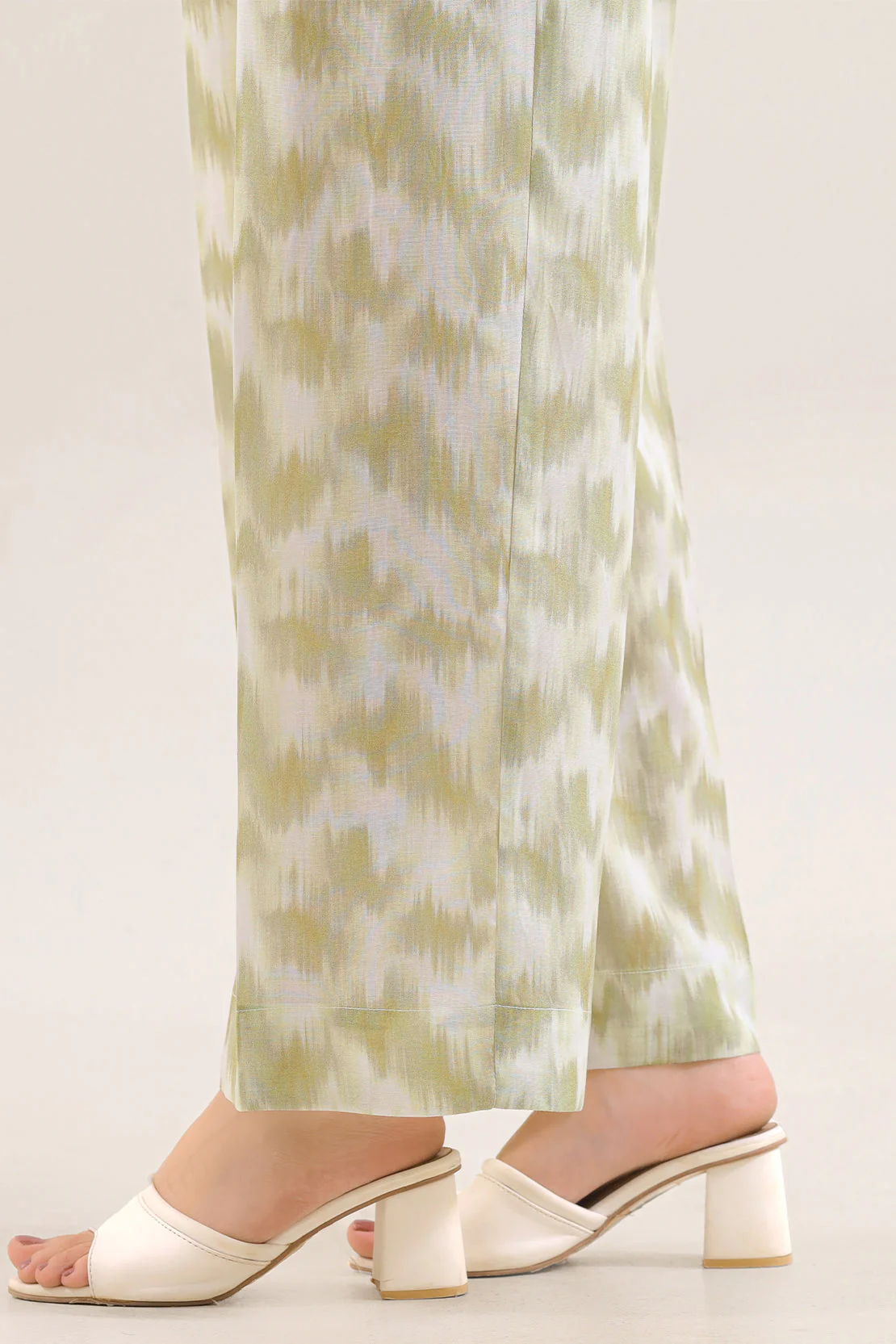 Printed Arabic Lawn Stitched 2 Piece (Shirt/Trouser) - Image 6