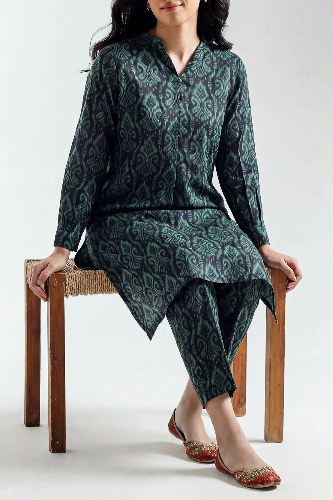 Printed Arabic Lawn Stitched 2 Piece (Shirt/Trouser)