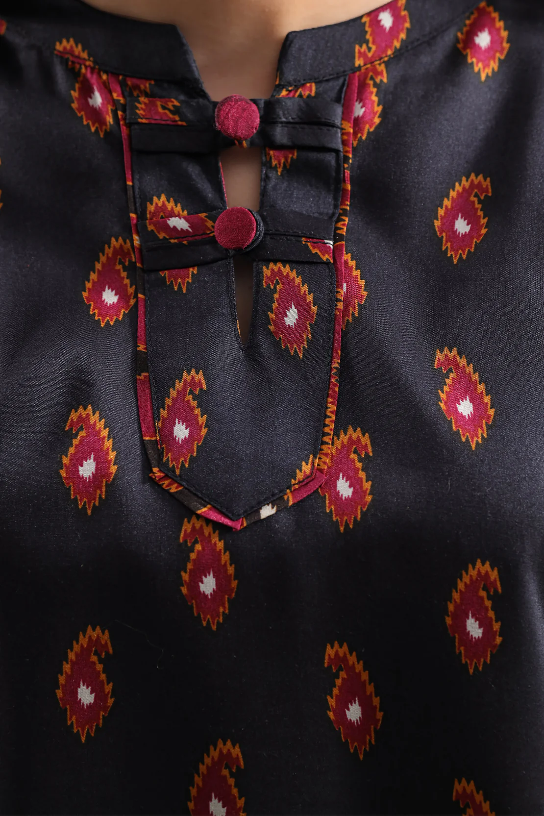 Printed Arabic Lawn Stitched 2 Piece (Shirt/Trouser) - Image 3