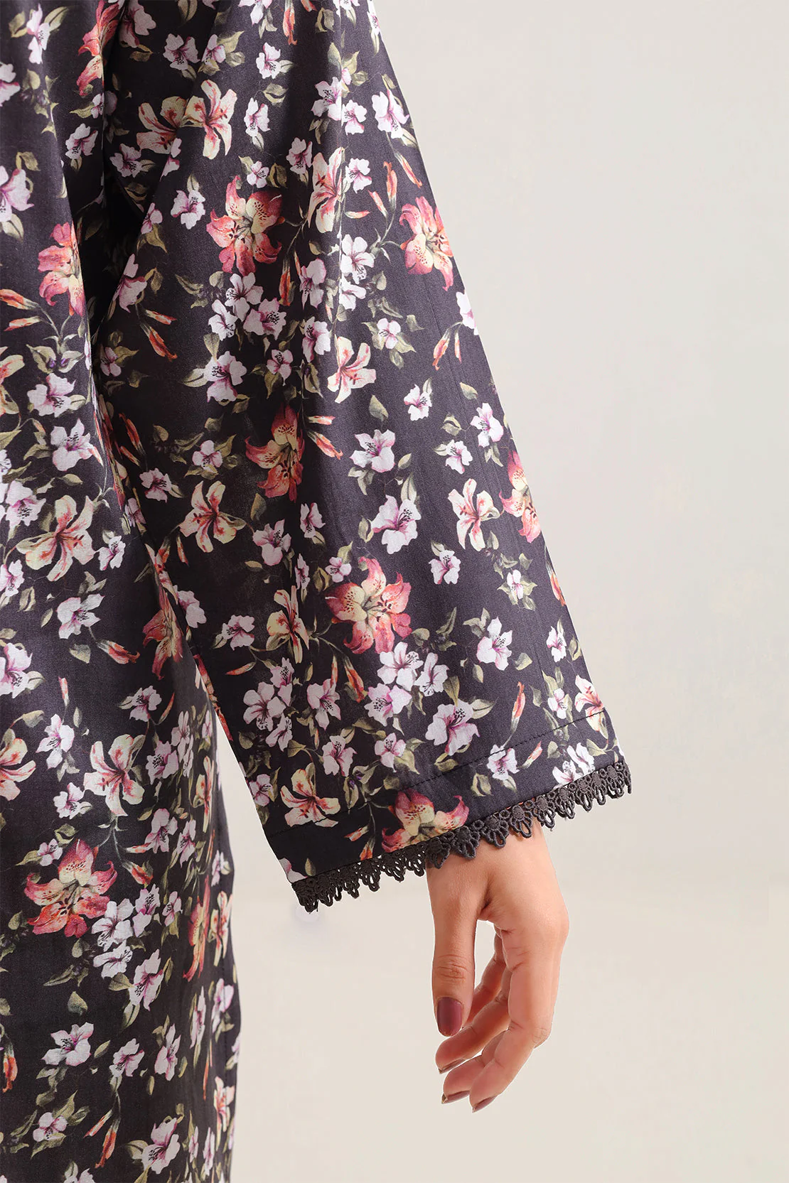 Printed Arabic Lawn Stitched 2 Piece (Shirt/Trouser) - Image 4