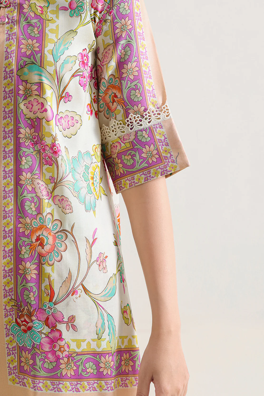 Printed Arabic Lawn Stitched 2 Piece (Shirt/Trouser) - Image 4
