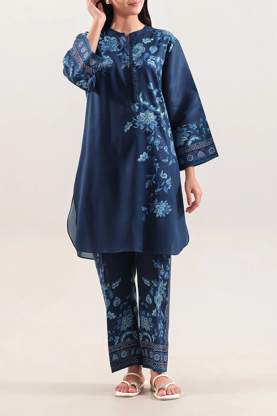 Printed Arabic Lawn Stitched 2 Piece (Shirt/Trouser)
