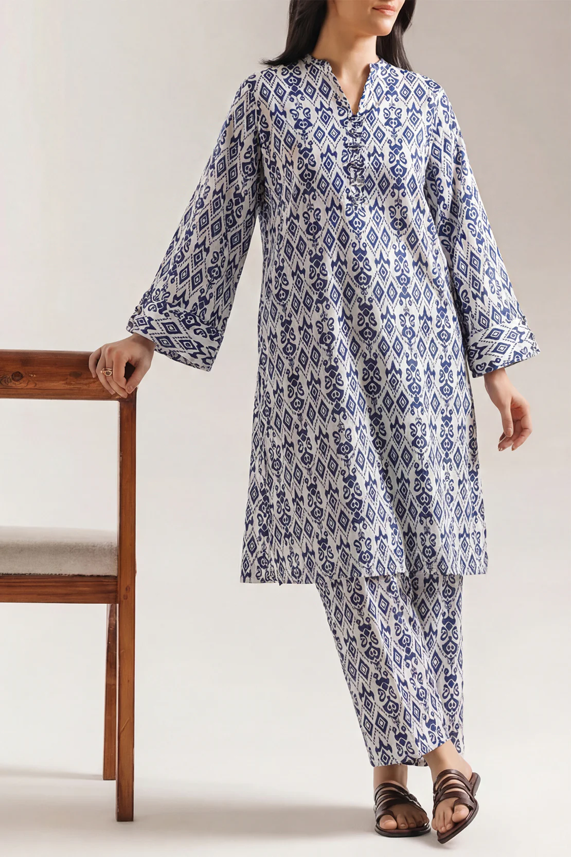 Printed Arabic Lawn Stitched 2 Piece (Shirt/Trouser)