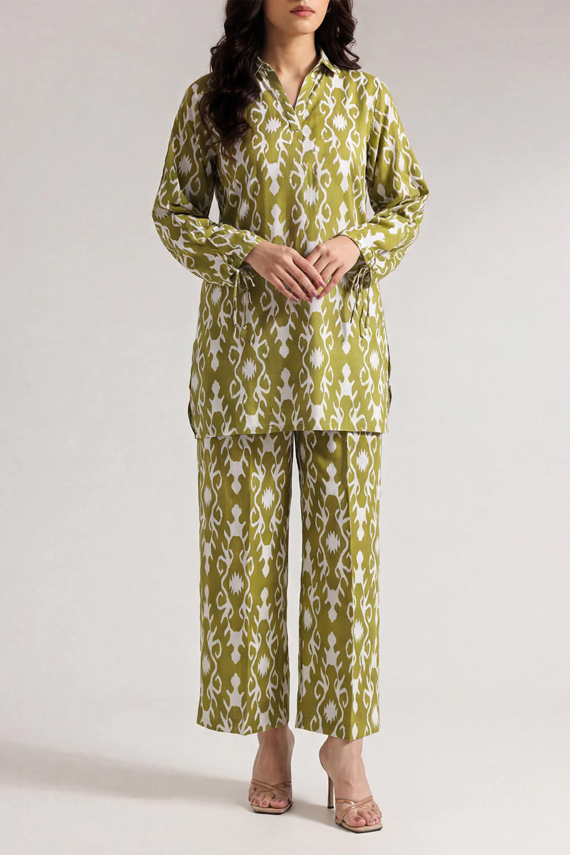 Printed Arabic Lawn Stitched 2 Piece (Shirt/Trouser) - Image 2