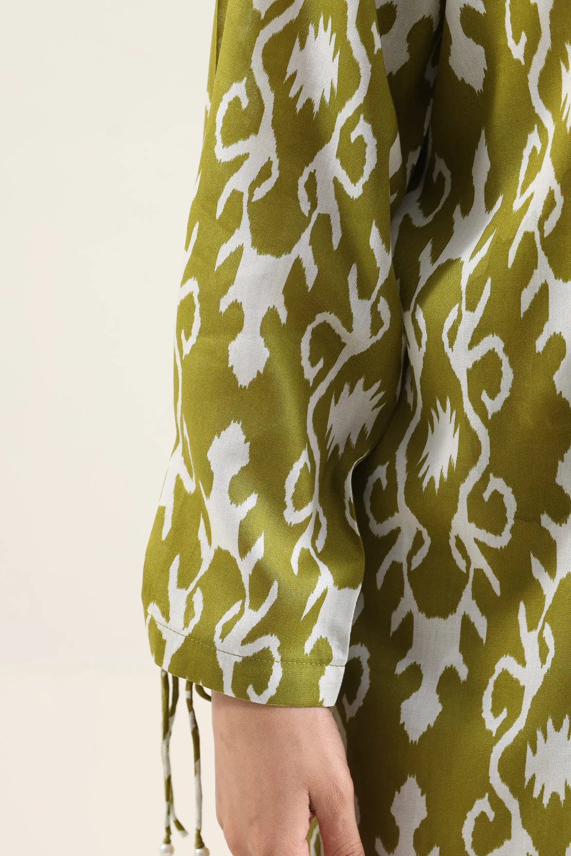 Printed Arabic Lawn Stitched 2 Piece (Shirt/Trouser) - Image 5